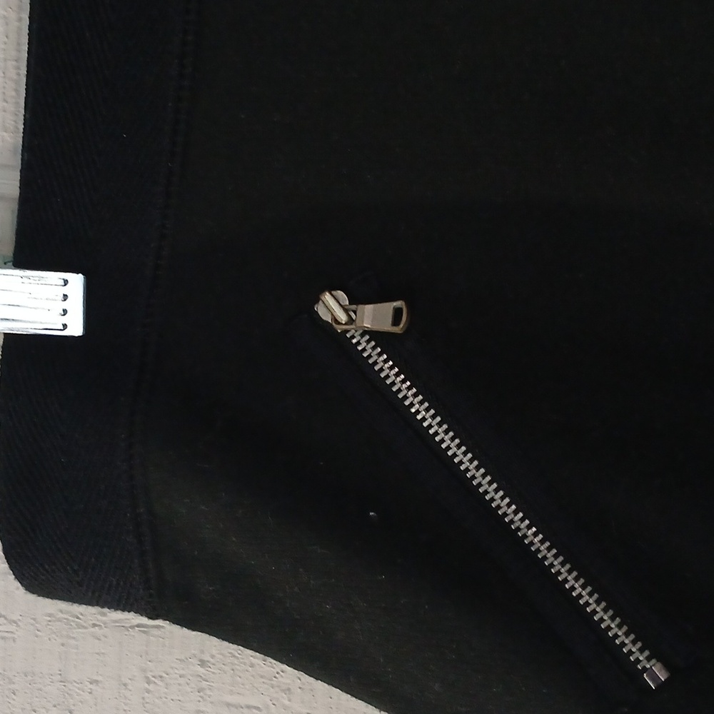 LOFT Black Casual Mini Skirt with Zippered Pockets Size Medium - Picture 4 of 8